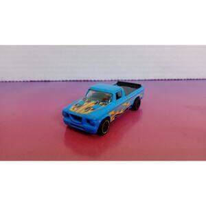 HW721 HOT WHEELS 2015 WORKSHOP 1963 63 STUDEBAKER CHAMP FACTORY SEALED 214/250